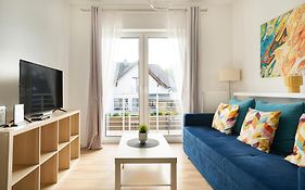 APARTAMENTY LA VILLA SUPERIOR II z dwoma sypialniami, salonem, balkonem, prywatnym parkingiem, blisko centrum, spokojna okolica